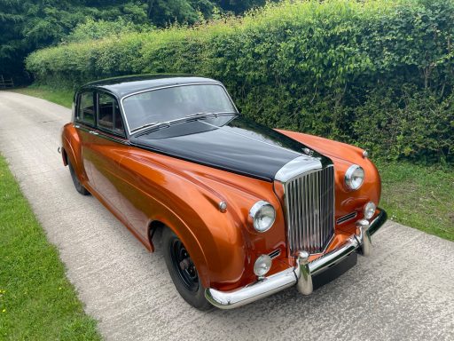 Bentley S2 after restoration
